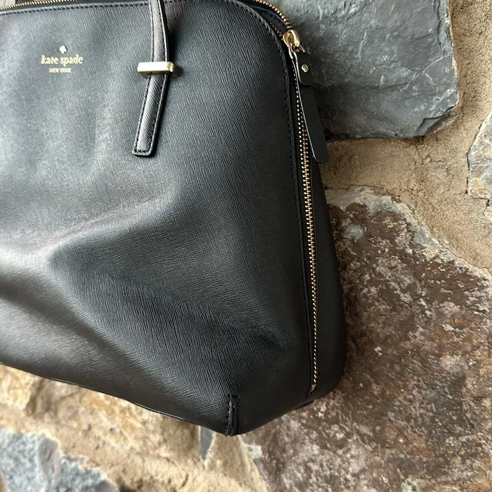 Kate Spade New York Cedar Street Maise Shoulder Bag in Black Saffiano Leather